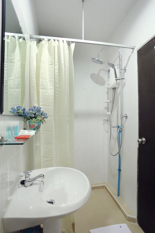 Baan Namtarn Guest House Banguecoque Quarto foto