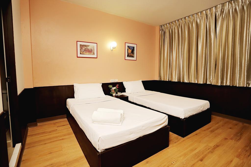 Baan Namtarn Guest House Banguecoque Quarto foto